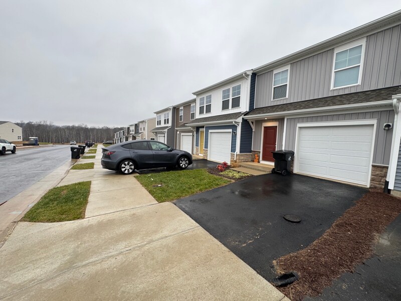 Building Photo - 18 Sophie Kathryn Dr