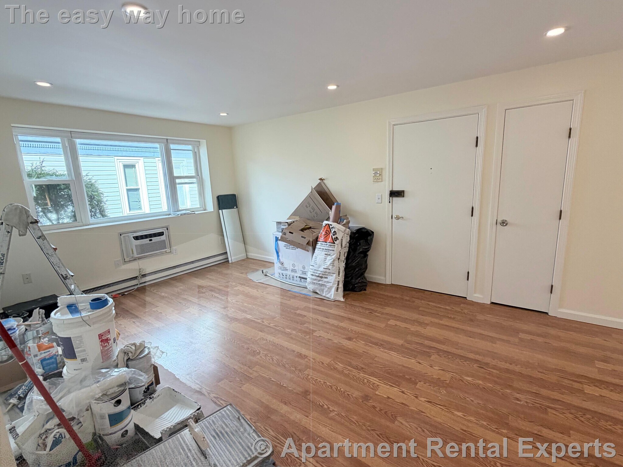 Building Photo - 104 Trowbridge St