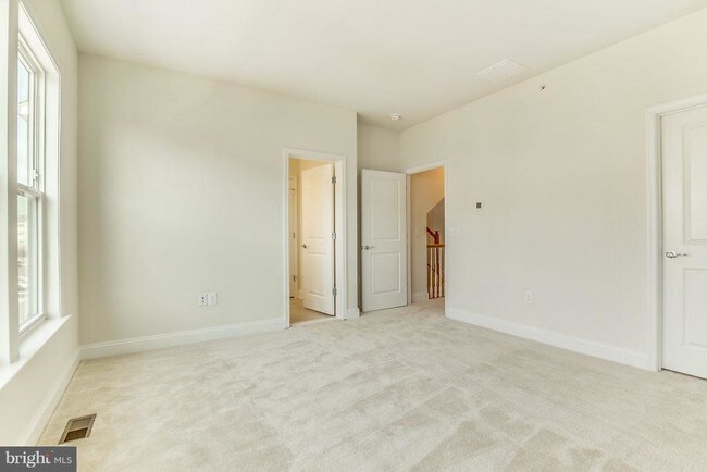 Building Photo - 22589 Amendola Terrace