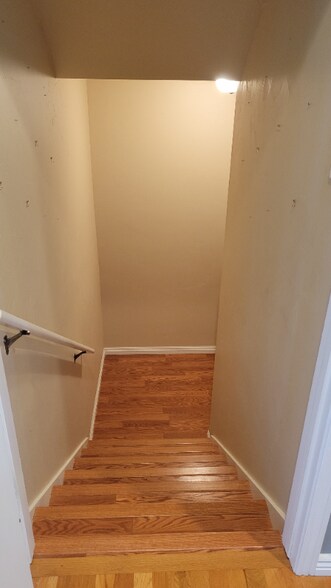 Building Photo - 807 Whisper Cove Rd