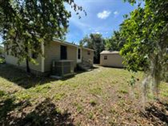 Building Photo - 311 N Bloxham Ave