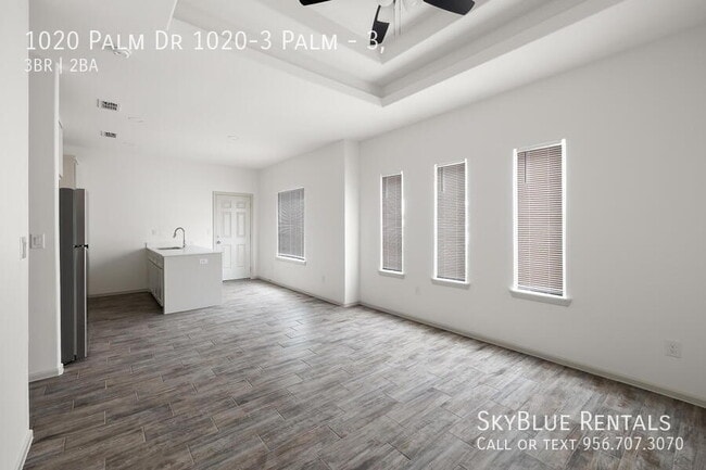 Building Photo - 1020 Palm Dr