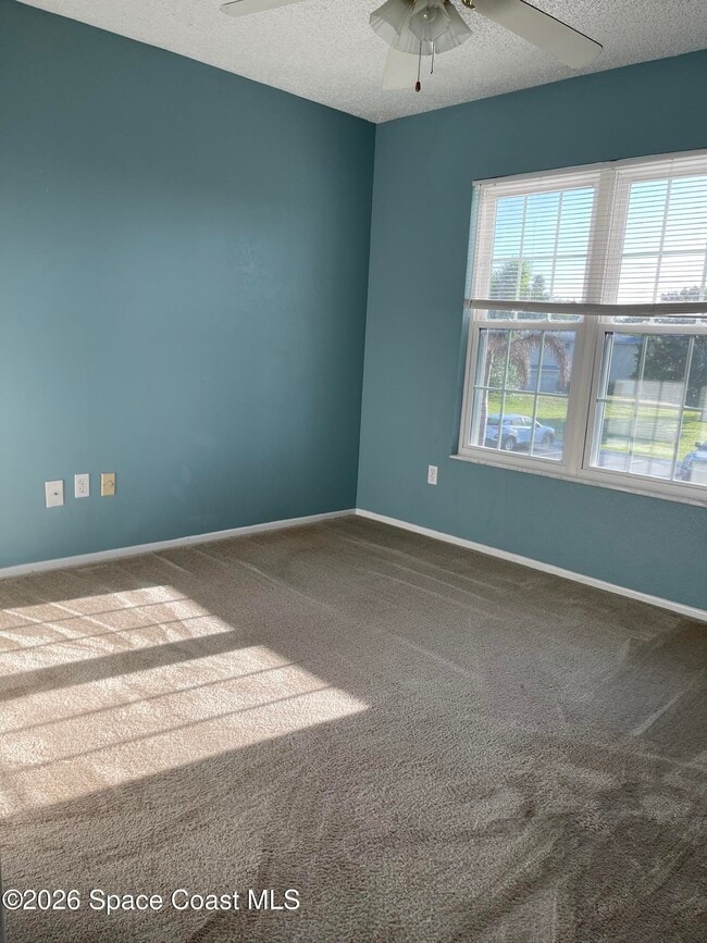 Building Photo - 1495 Malibu Cir NE