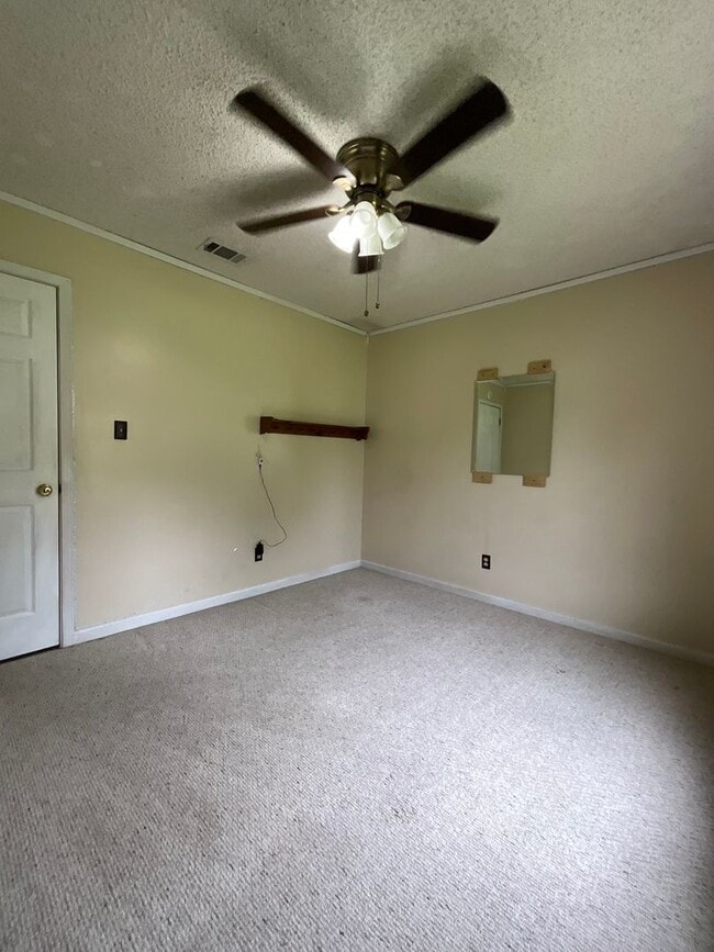 Building Photo - 106 Burnley Dr