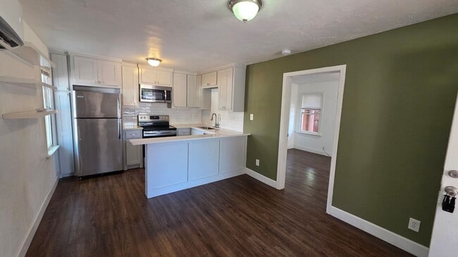 Building Photo - Paseo District Rental