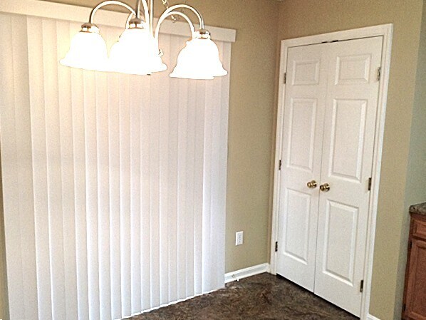 Building Photo - 3915 Little Creek Dr