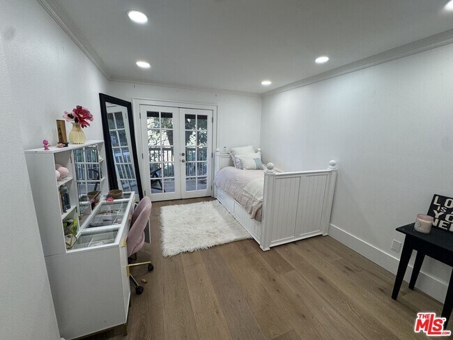 Building Photo - 456 S McKnight Rd