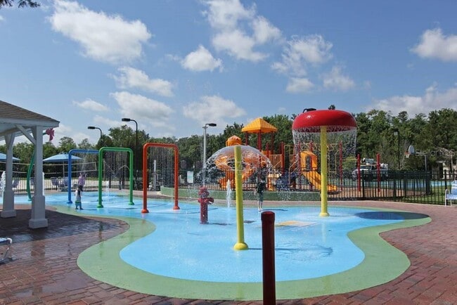 Building Photo - 4600 Yellowgold Rd W