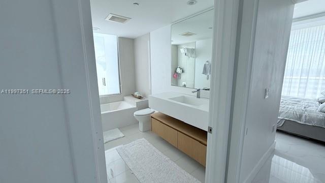 Building Photo - 460 NE 28th St