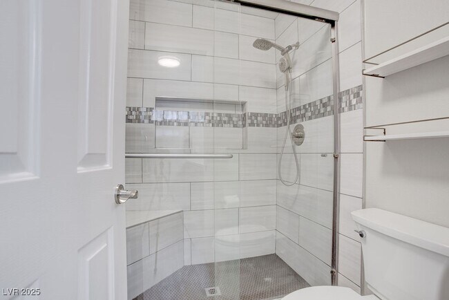 Building Photo - 755 Cam Del Ray