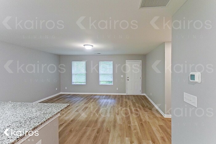 Building Photo - 236 Fox Chase Wy