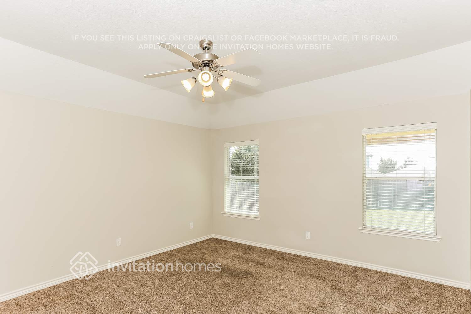 Building Photo - 904 Peach Ln