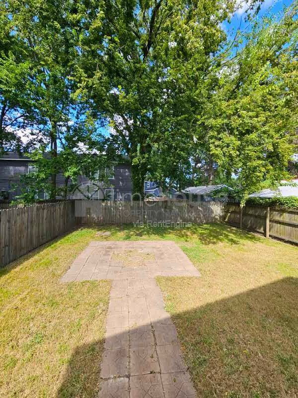 Building Photo - 1408 Colon Ave