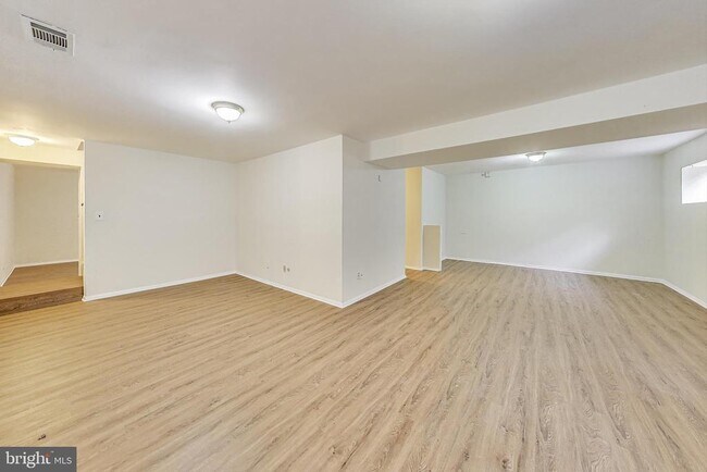 Building Photo - 10323 Snowpine Way