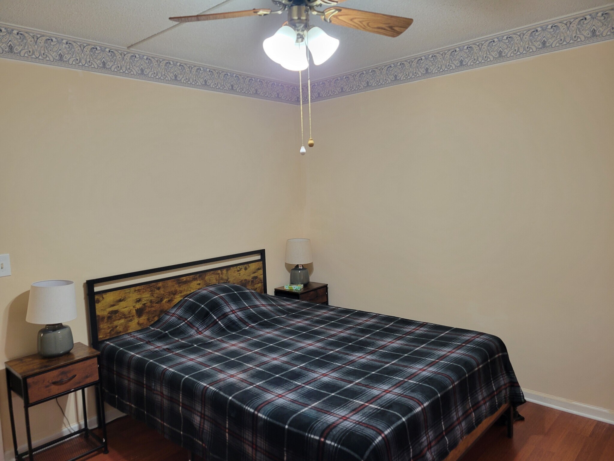 Building Photo - 6675 S Oriole Blvd