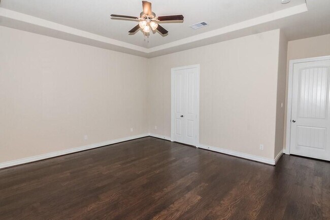 Building Photo - 25618 Fleming Lodge Ln