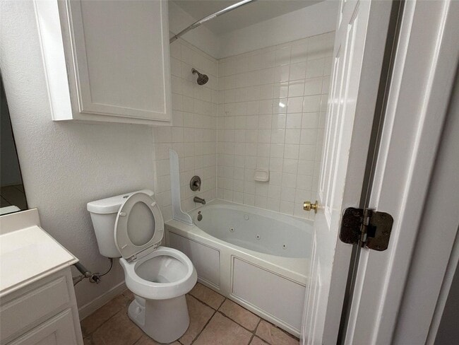 Building Photo - 103 N Mockingbird Cir