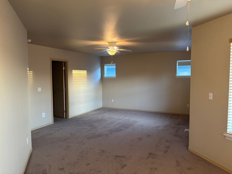 Building Photo - 9903 197th Ave E