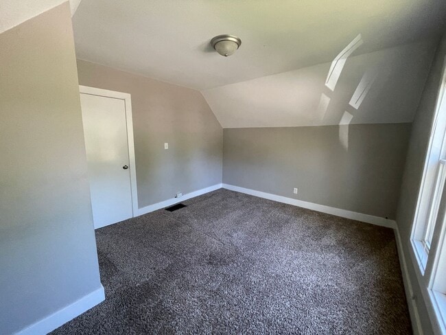 Building Photo - 1106 Titus Ave