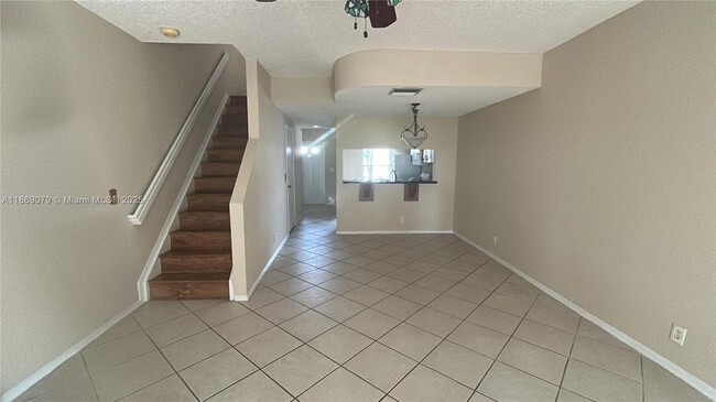 Building Photo - 8248 San Carlos Cir