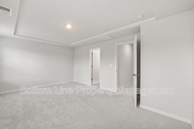 Building Photo - 1129 Lily Loch Wy