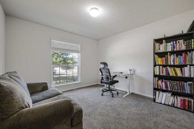 Building Photo - Charming 3-Bedroom with 2 Baths Cottonwood...