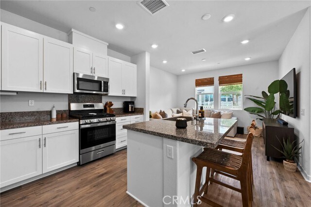 Building Photo - 3959 Lavine Wy