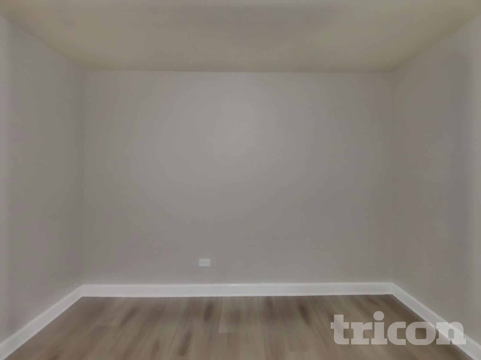 Building Photo - 11050 Parkside Ave