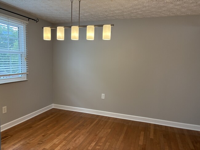 Building Photo - 412 Kojun Ct
