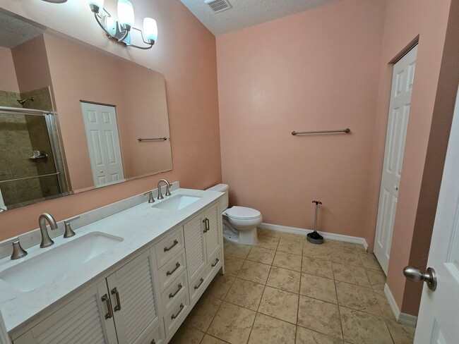 Building Photo - Beautiful 3 Bedroom 2 Bathroom Home, with Scenic Backyard View. Ormond Beach in Hunter's Ridge Co...