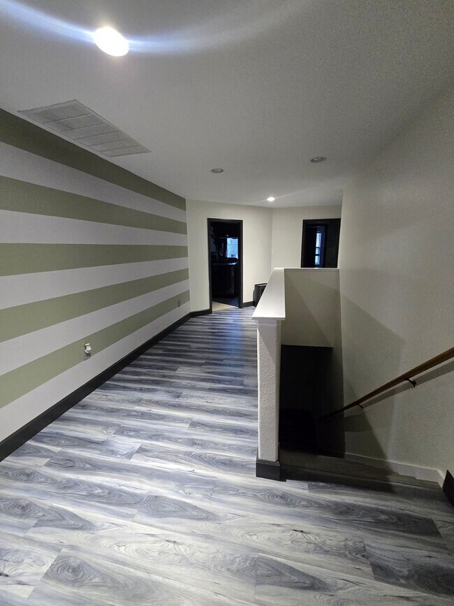 Building Photo - 510 Brookeshire Dr