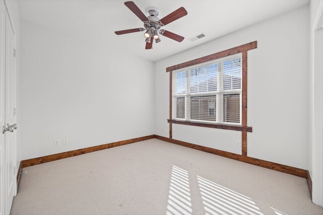 Building Photo - 1733 Matheson Ave