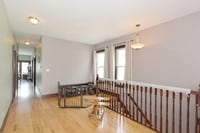 Building Photo - 546 Mercer St