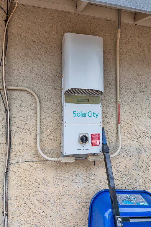 Building Photo - "3-Bedroom, 2-Bathroom Solar Home with a Pool in Mesa Del Sol!"