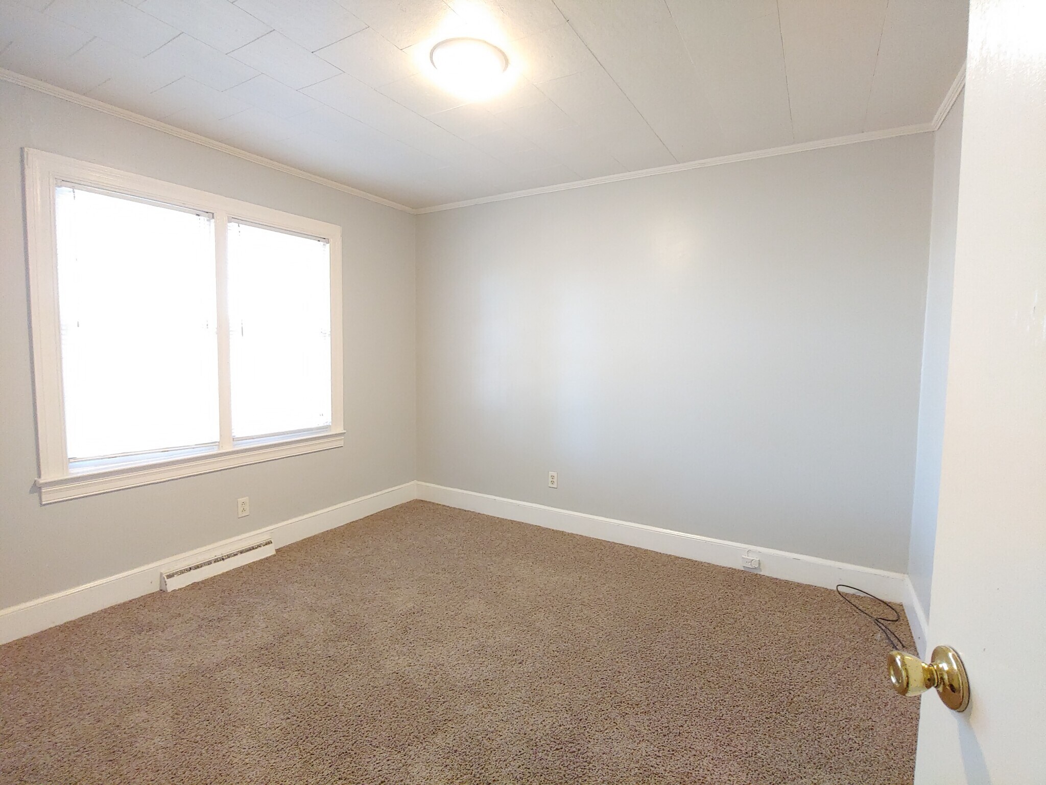 Building Photo - 3922 E Ash St