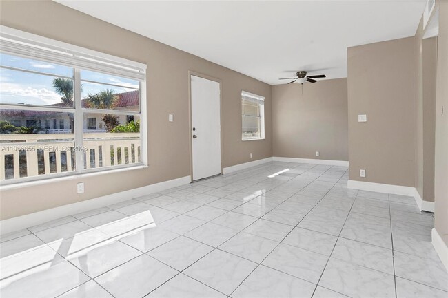 Building Photo - 1333 S Dixie Hwy