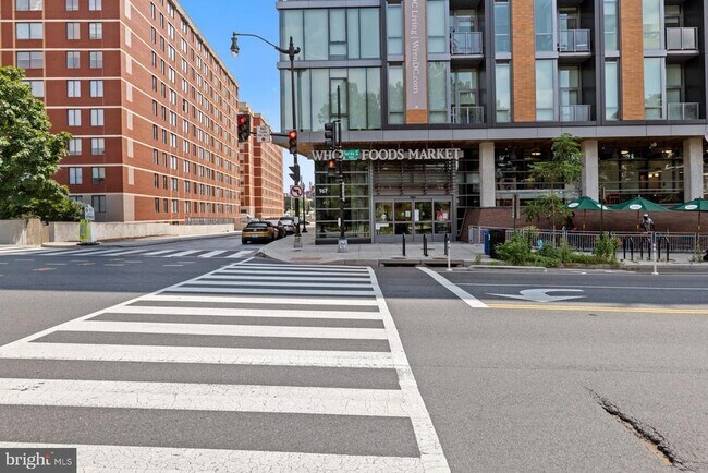 Building Photo - 2001 16th St NW