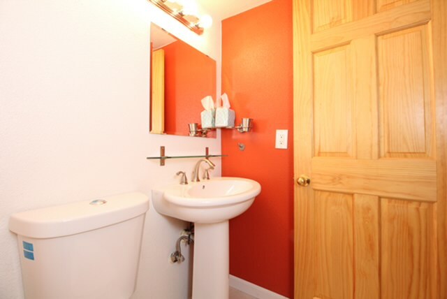 Building Photo - 1705 Fairacres Drive