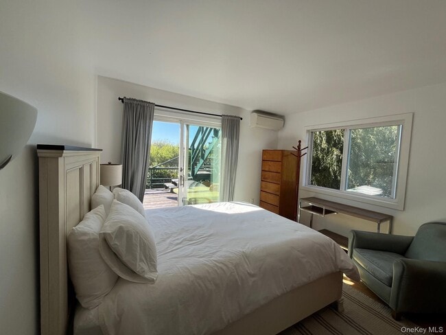 Building Photo - 150 Clipper Roadway