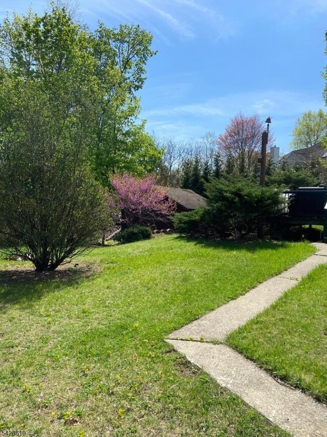 Building Photo - 492 Dogwood Ln