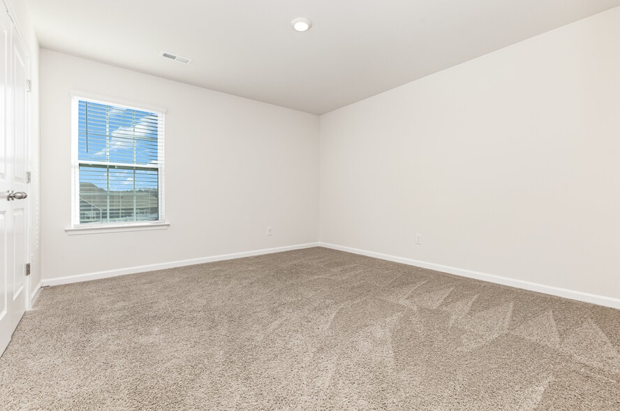 Building Photo - 7619 Nolen Farm Dr