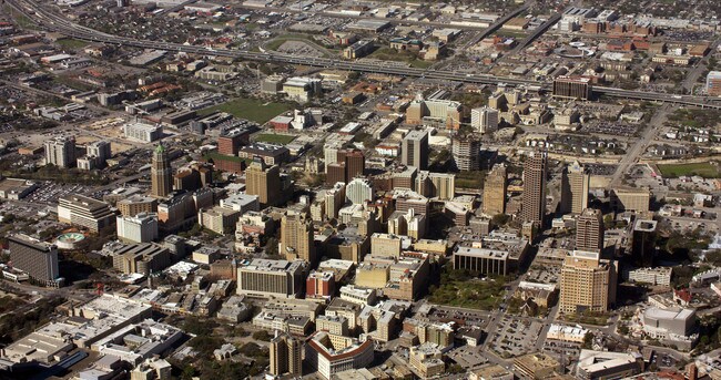CoStar Plane View - Towers at the Majestic