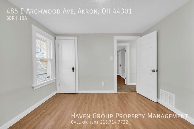 Building Photo - 485 E Archwood Ave