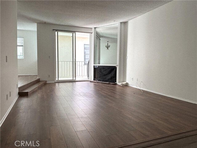 Building Photo - 944 17th St