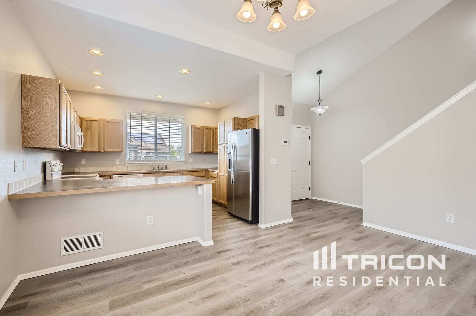 Building Photo - 7363 Ocean Ridge St