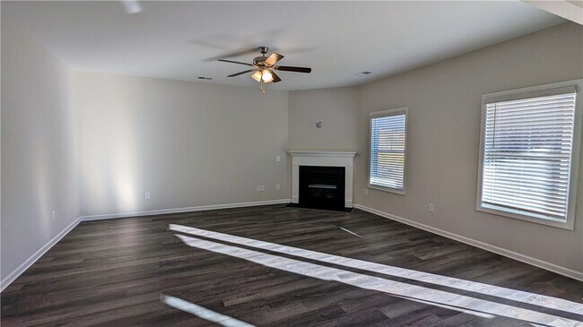 Building Photo - 249 Carvel Trl