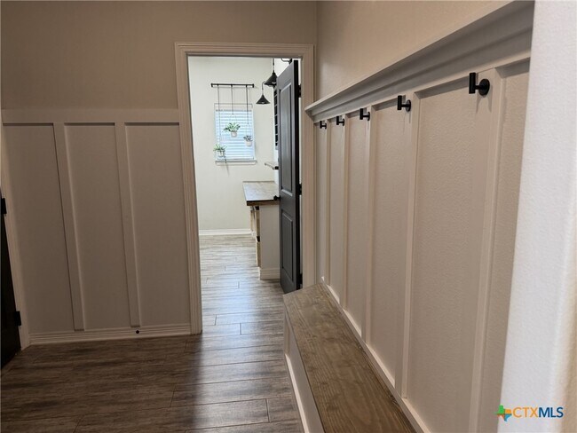 Building Photo - 3404 Braford Dr