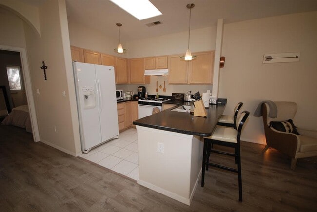 Building Photo - 2 Bedroom, 2 Bathroom Home near Montgomery...