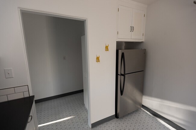 Building Photo - Newly remodeled 3 bedroom 1.5 Bath