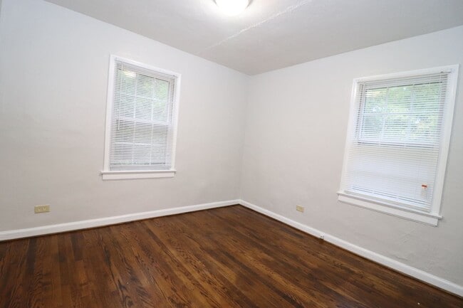 Building Photo - 2 Bedroom House Near University of Lynchburg
